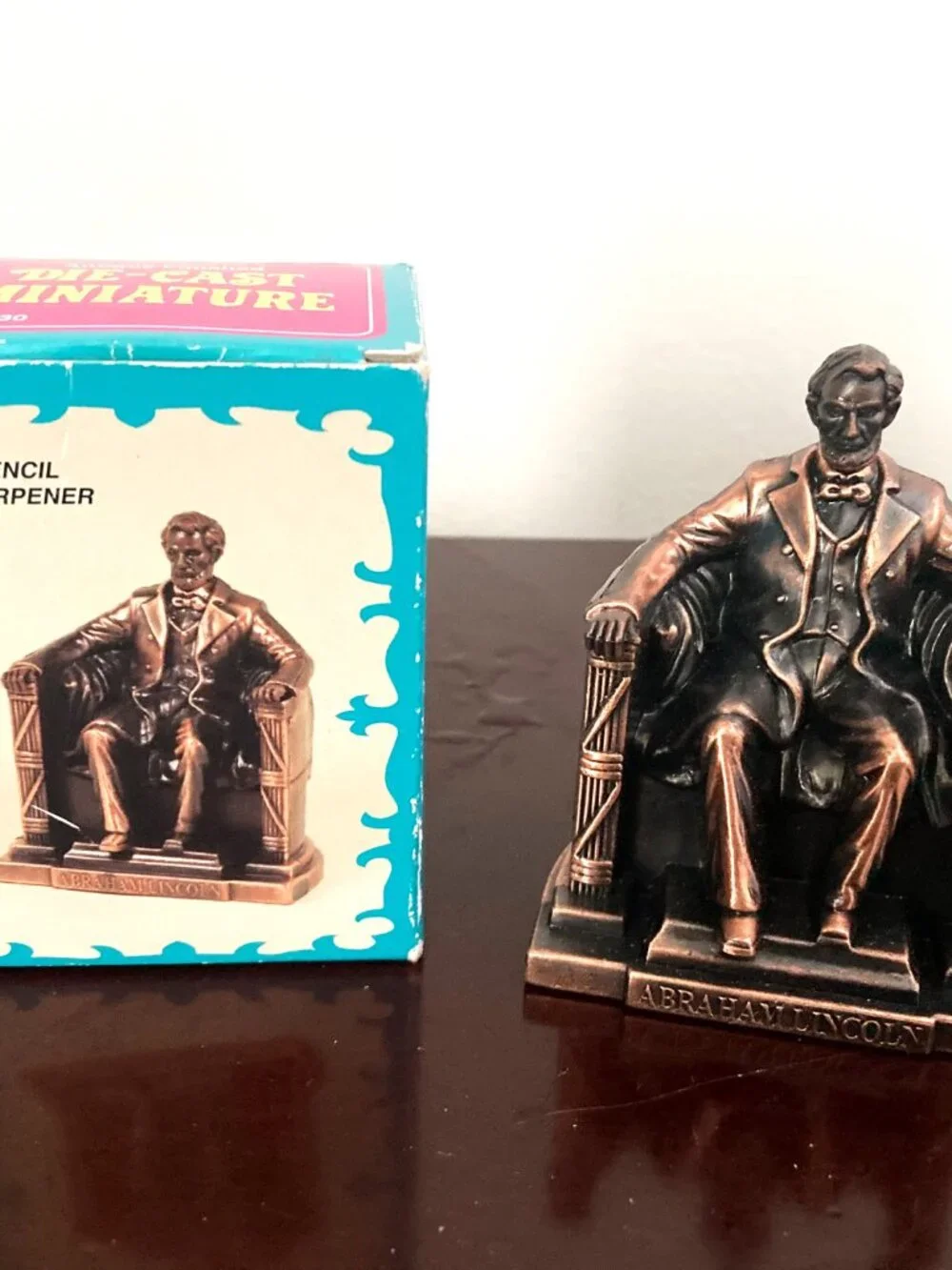 Abraham Lincoln Memorial Die Cast Metal Collectible Pencil Sharpener with Box